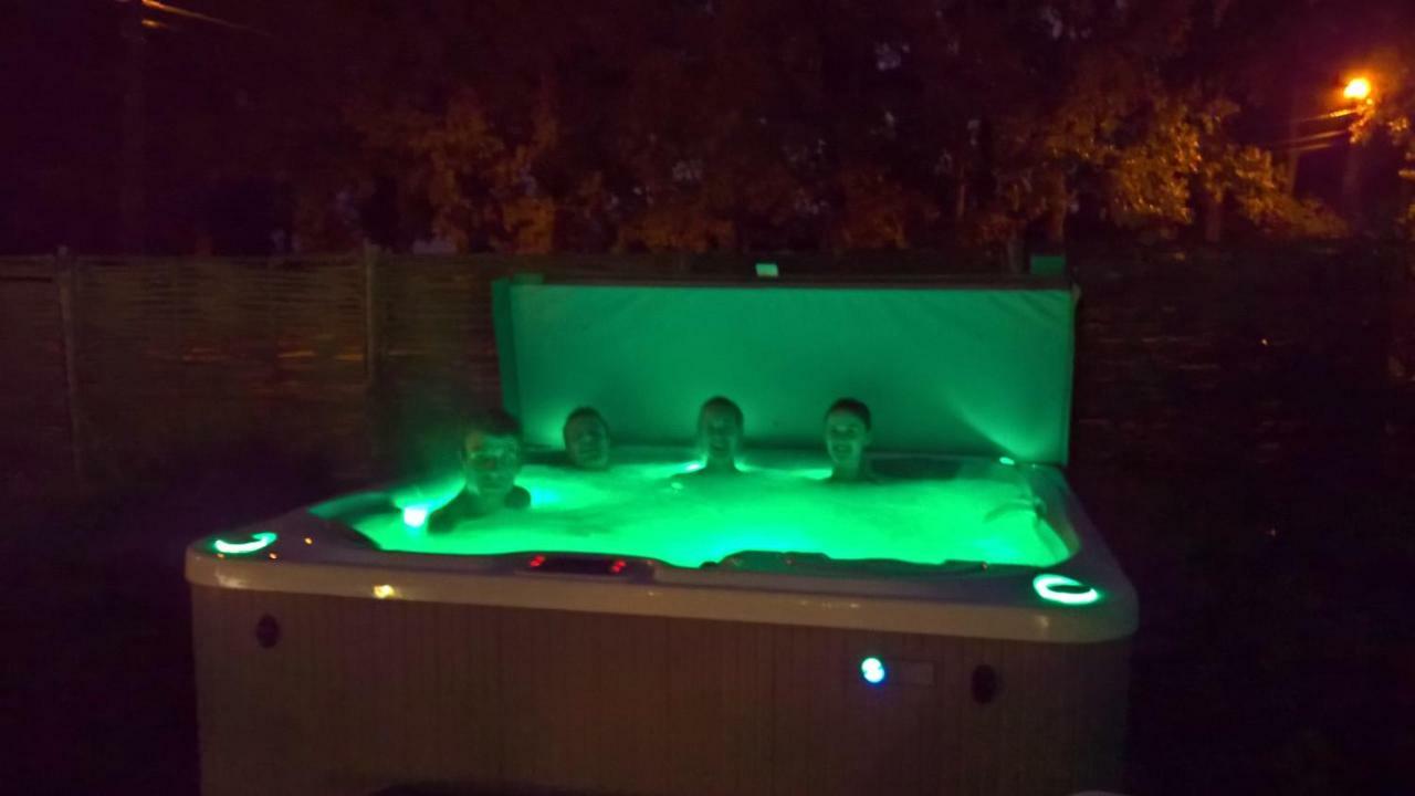 Meldert B&B De Nootelaer מראה חיצוני תמונה
